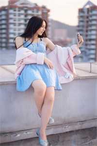 风卷帘处无故人爆火全网