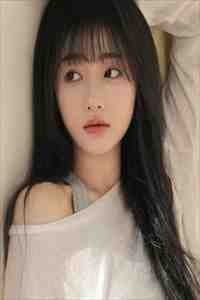 未婚夫和女兄弟在酒吧领证，我摇骰子让他们倾家荡产精彩