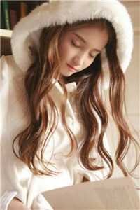 逃出囚笼归来，她将世子踢下神坛小说全文免费阅读