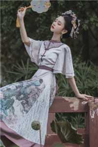 聚会上被亲戚嘲笑没出息，我一句话让她们后悔莫及好书