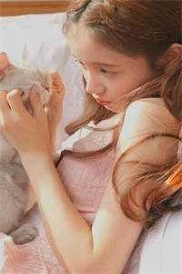 身体被人占据五年后，我看见了弹幕章节