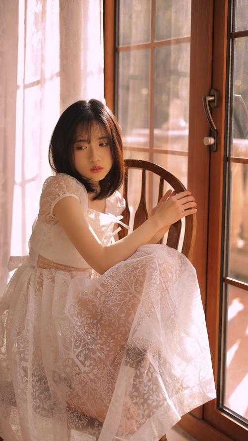 半生花开，半世凋落全文章节