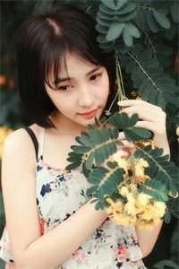 逃出囚笼归来，她将世子踢下神坛全文+番外