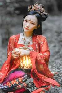 总裁把千万奖金颁给女实习生后，我直接让公司破产的小说