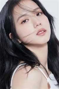 今朝花落染秋深章节