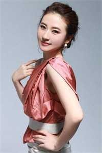 重回饿死当天，带女儿远走高飞已完结版