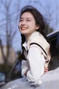 未婚妻和男闺蜜在酒吧领证，我摇骰子让他们倾家荡产全本