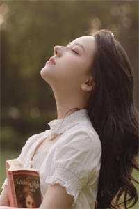 看见弹幕后，我送狗皇帝和白月光归西宣宁帝阿音小说