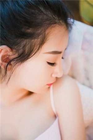 哈巴狗秘书让我凑钱给老板过生日，我反手举报她非法集资阅读