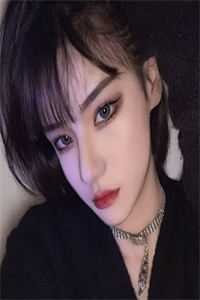 女总裁将五百万奖金颁给实习生后，我直接让公司破产列表