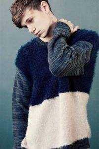 妻子高调晒出和小助理的照片，我不要她了全球完整文集