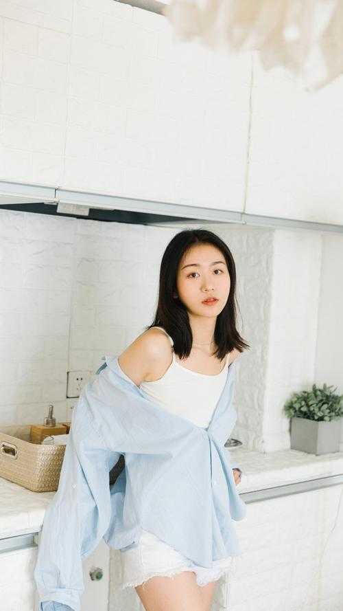 被扫地出门，奶娘入公府成人上人裴定玄柳闻莺小说