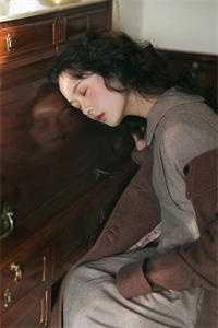 旧巷花落人无踪畅销巨著