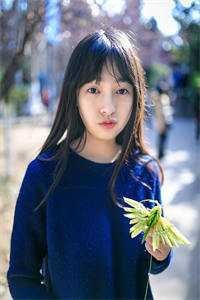 今朝花落染秋深在线