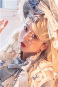 重生后我亲手撕毁龙鳞畅销巨著