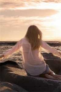 恶毒前妻带球跑，禁欲首长疯找！在线